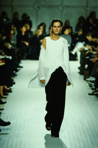 Look 2